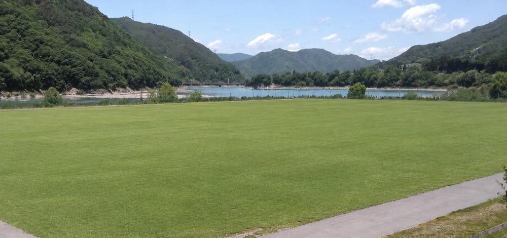 伊那市長谷美和湖グランド